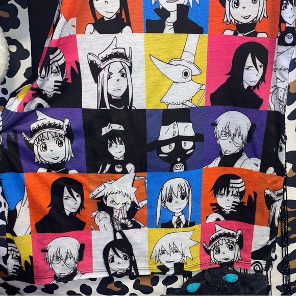 SOUL EATER T-SHIRT WITH ALL THE CHARACTERS ON FRONT - Picture 3 of 8